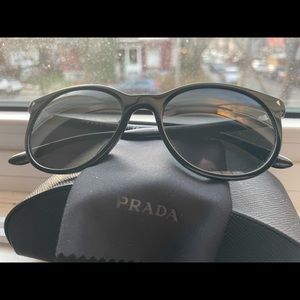 Authentic Prada Sunglasses 🕶